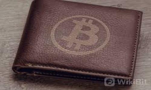 在以太坊上使用测试币（如Ropsten、Rinkeby或Kovan测试网络的ETH）需要选择一个支持以太坊网络的数字钱包。以下是一些推荐的以太坊钱包，适合存放测试币：

### 1. MetaMask
- **类型**：浏览器扩展和手机应用
- **优点**：使用简单，支持多种以太坊网络，包括测试网络；可以轻松与去中心化应用（dApps）进行交互。

### 2. MyEtherWallet (MEW)
- **类型**：网页钱包
- **优点**：提供私钥控制，用户可以管理他们的以太坊余额，支持多种网络，包括测试网络。

### 3. Trust Wallet
- **类型**：手机应用
- **优点**：支持多种区块链和代币，可以存储以太坊和测试币，界面友好。

### 4. Ledger Nano S/X
- **类型**：硬件钱包
- **优点**：安全性高，可以存储以太坊及其测试币，但需要一定的设置。

### 5. Remix IDE
- **类型**：在线开发环境
- **优点**：不仅可以存储测试币，还可以用于开发和测试智能合约。

### 将测试币存入钱包的步骤：
1. **下载并安装钱包**：选择合适的钱包并完成安装。
2. **创建或导入账户**：根据钱包的要求创建新账户或导入现有账户。
3. **切换到测试网络**：多数钱包允许用户选择网络，切换到相应的以太坊测试网络。
4. **获取测试币**：通过水龙头（Faucet）获取相应的测试币，输入您的钱包地址。
5. **存储和管理**：测试币会存入您的钱包，您可以在钱包内查看余额和进行交易。

### 注意事项：
- 确保使用的是官方的测试网络水龙头和钱包，避免网络钓鱼。
- 保管好您的钱包助记词和私钥，切勿外泄。

如果您有更进一步的问题或需求，欢迎随时询问！